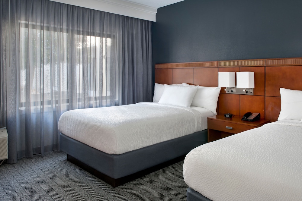 Courtyard By Marriott Annapolis 9/26