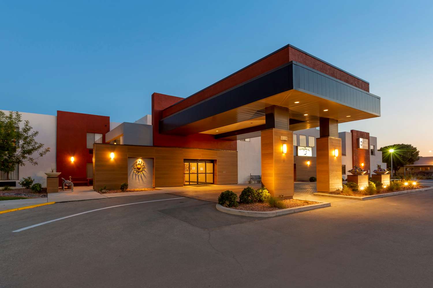 Best Western Pecos Inn 24/28