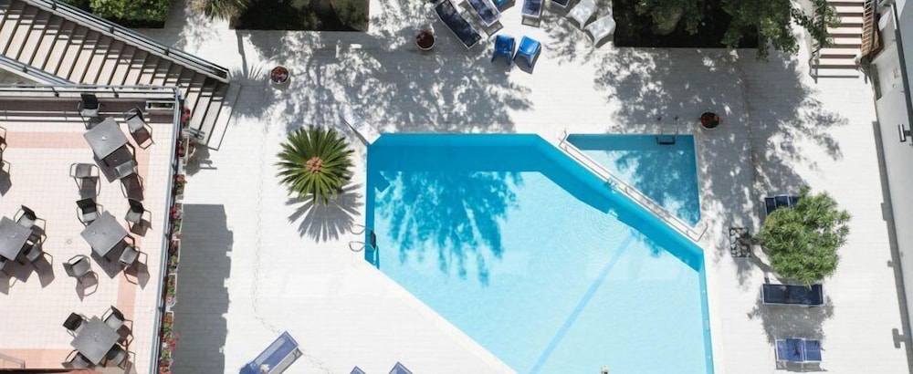 GRAND HOTEL ADRIATICO 34/37