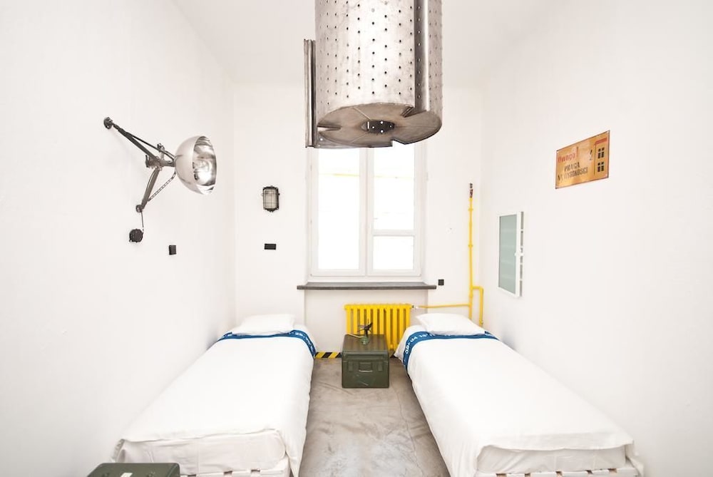 Lofthotel Przychodnia 6/22