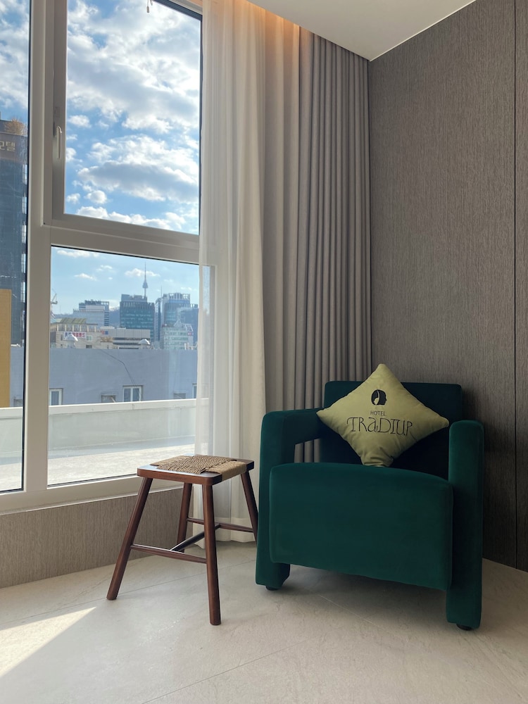 Hotel Tradiup by the Designers 33/50