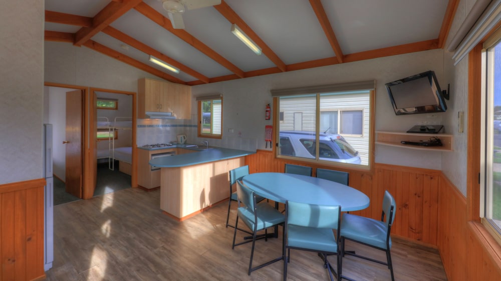 Yarrawonga Holiday Park 12/21