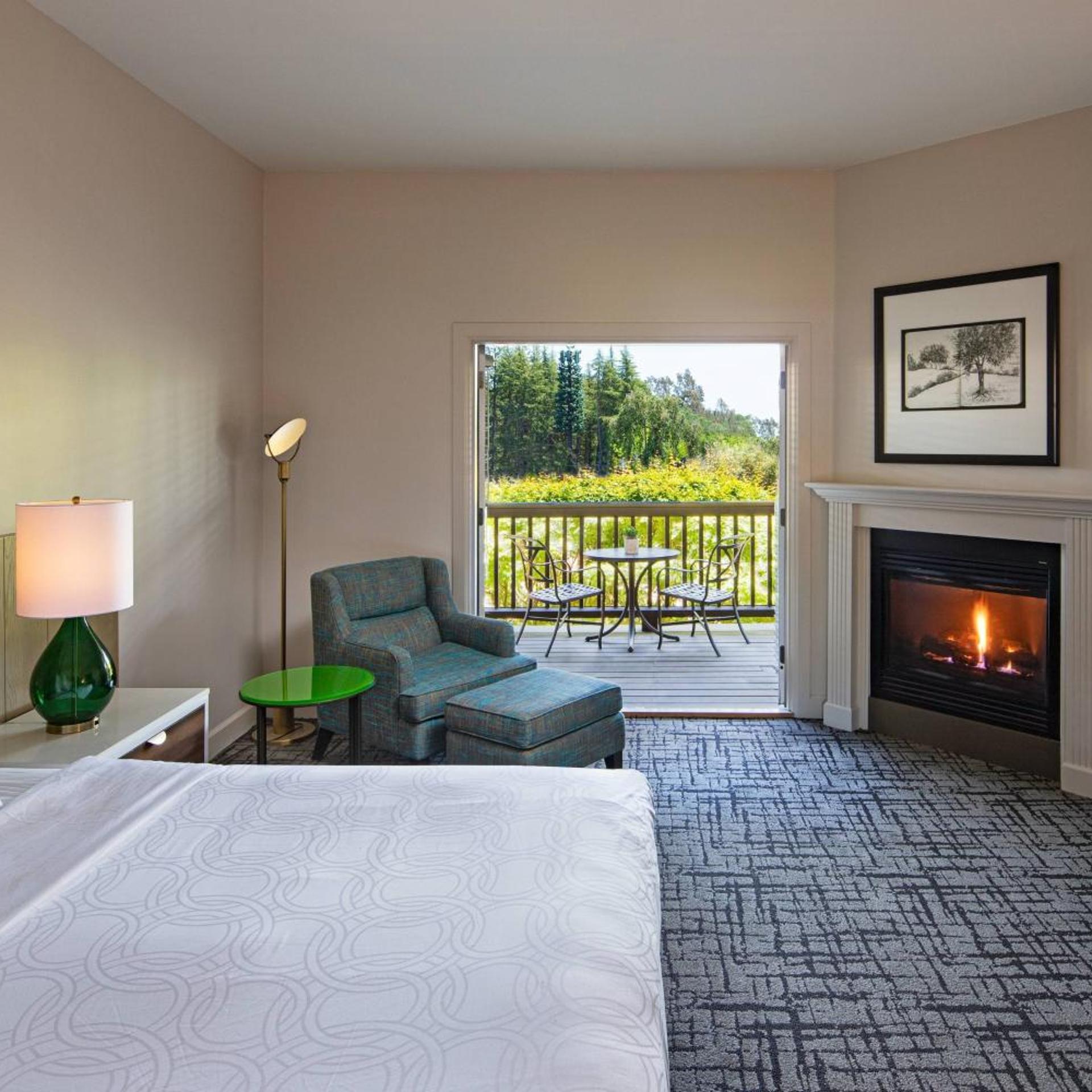 Premier, Lodge, King Bed