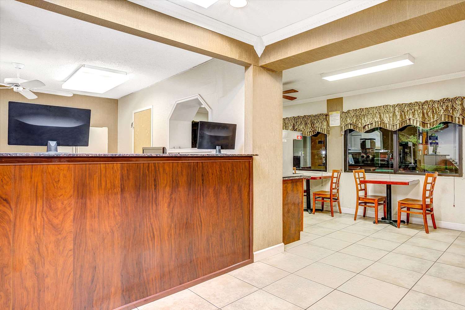 Days Inn by Wyndham Chesapeake 7/45