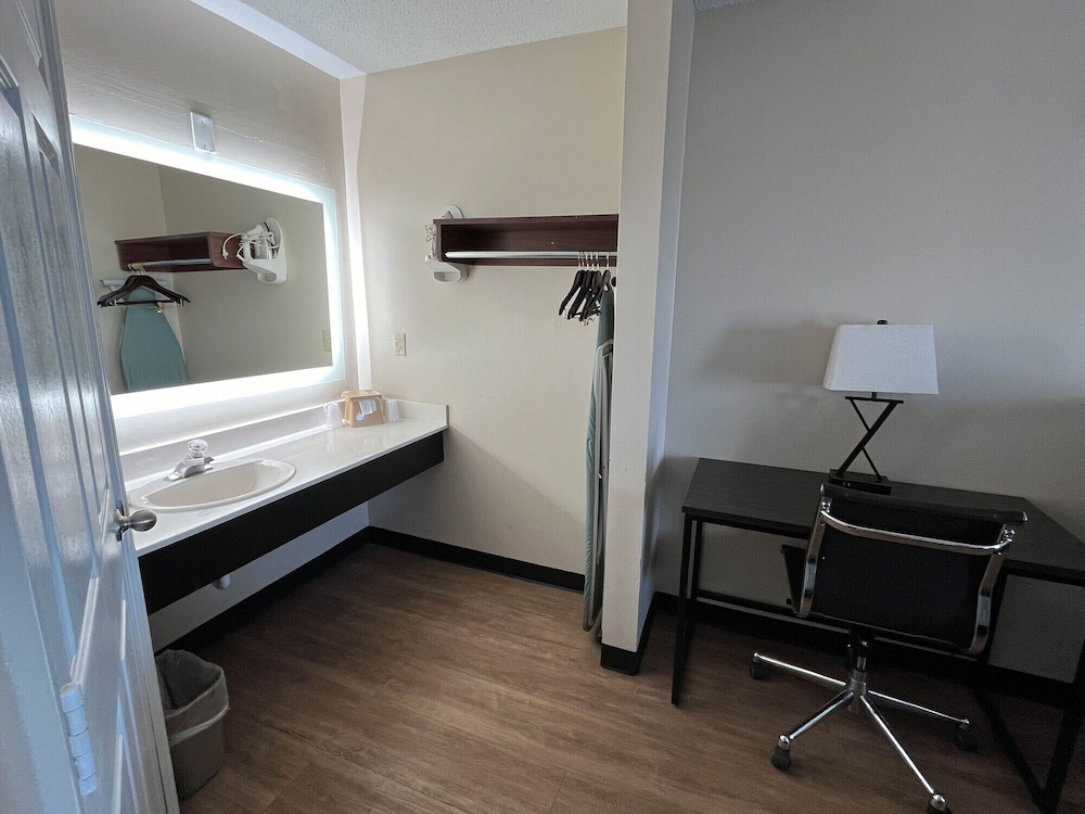 Motel6 Georgetown, SC - Marina 23/33