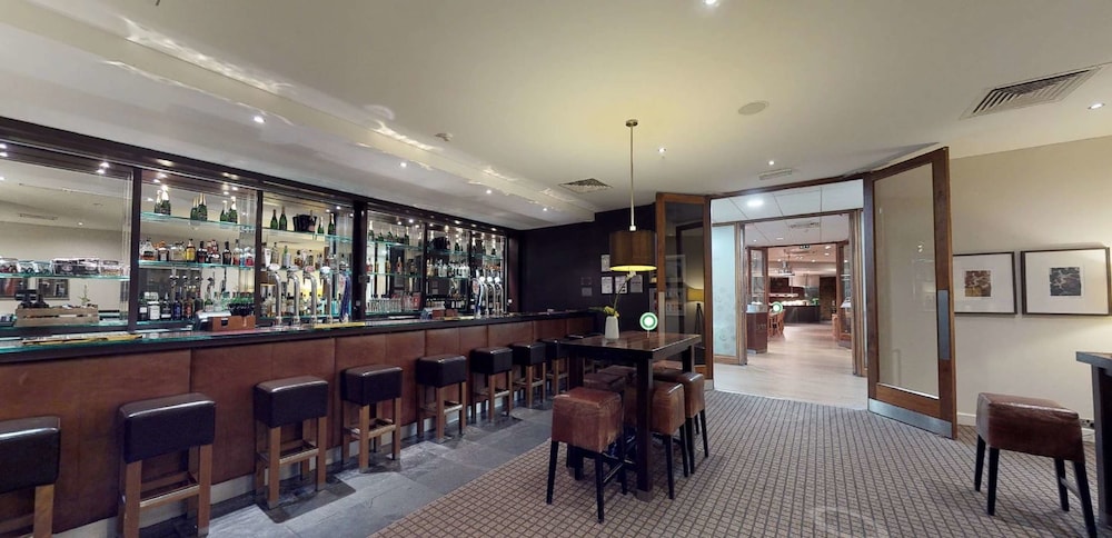 De Vere Horsley Estate 56/72