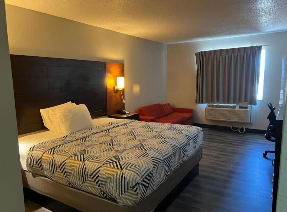 Motel6 Tulsa, OK 38/59
