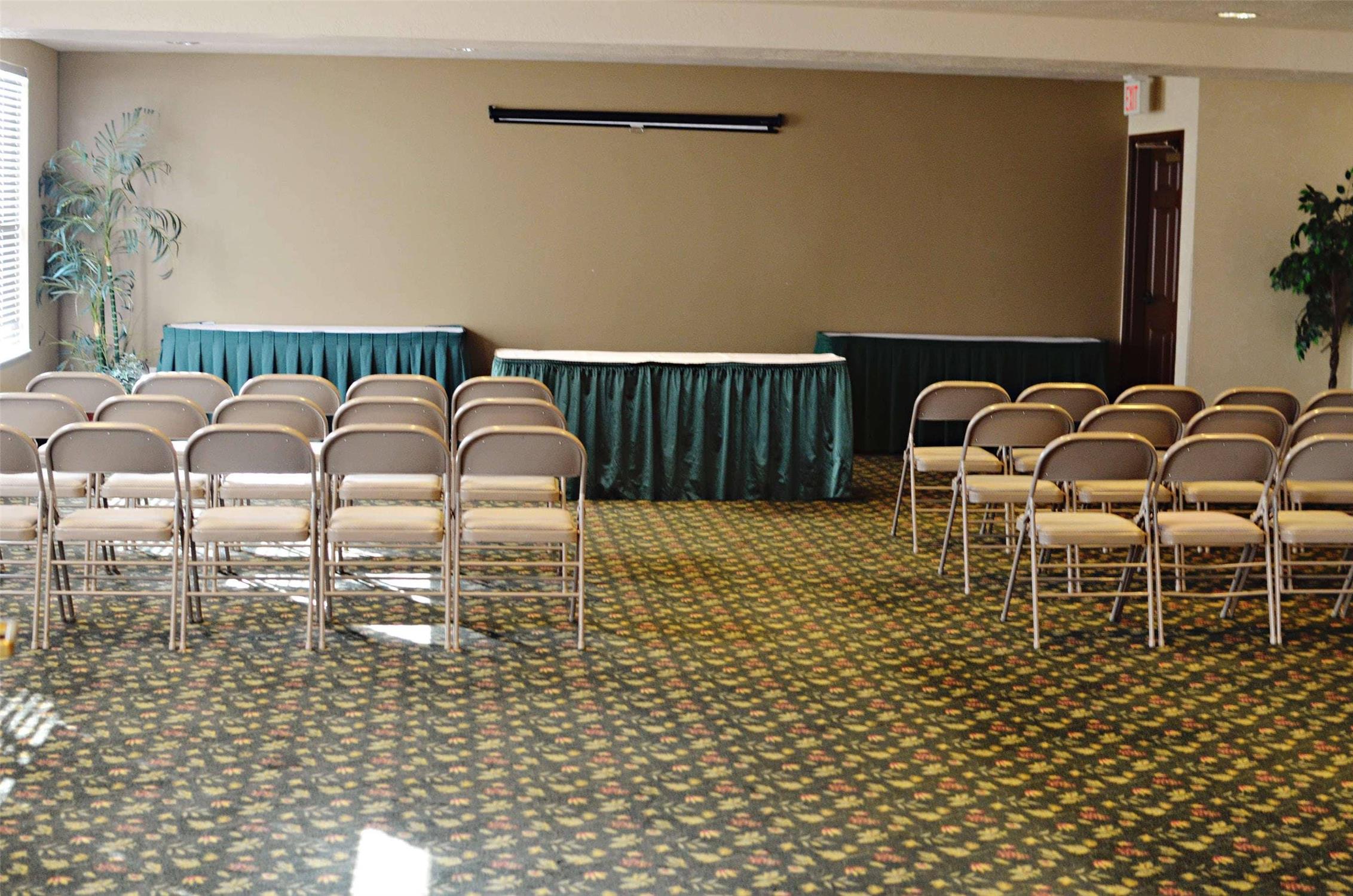 Country Inn & Suites by Radisson, West Valley City, UT 3/5
