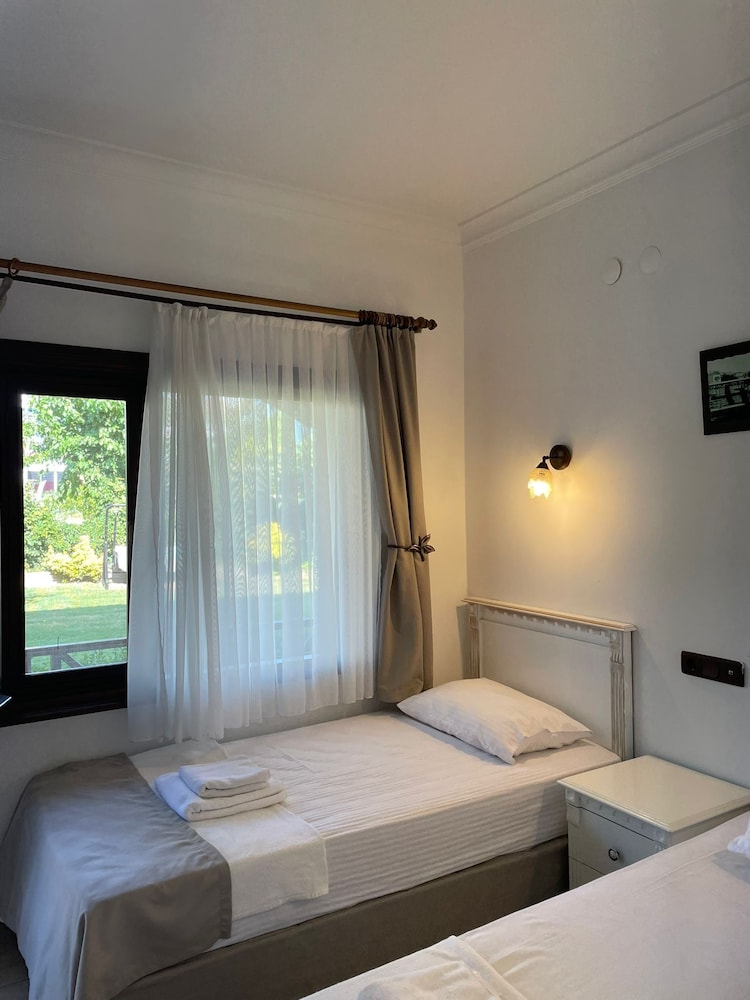 Hotel Deniz 26/64