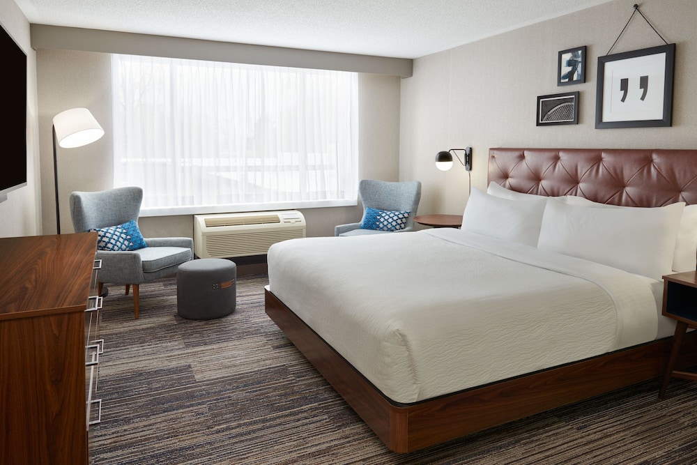 Four Points by Sheraton Point Edward Sarnia 18/62