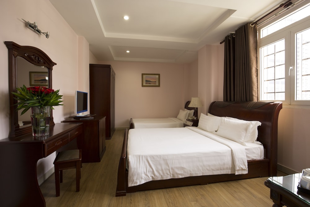 Kin Hotel Thai Van Lung 18/50