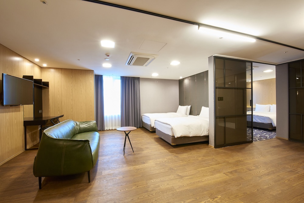 Hotel TT Seomyeon 25/55