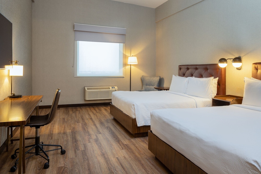 Four Points by Sheraton Monterrey Airport 7/27