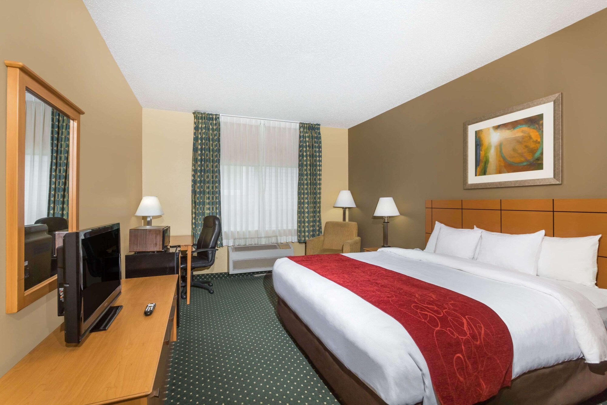 STUDIO, SUITE, KING BED