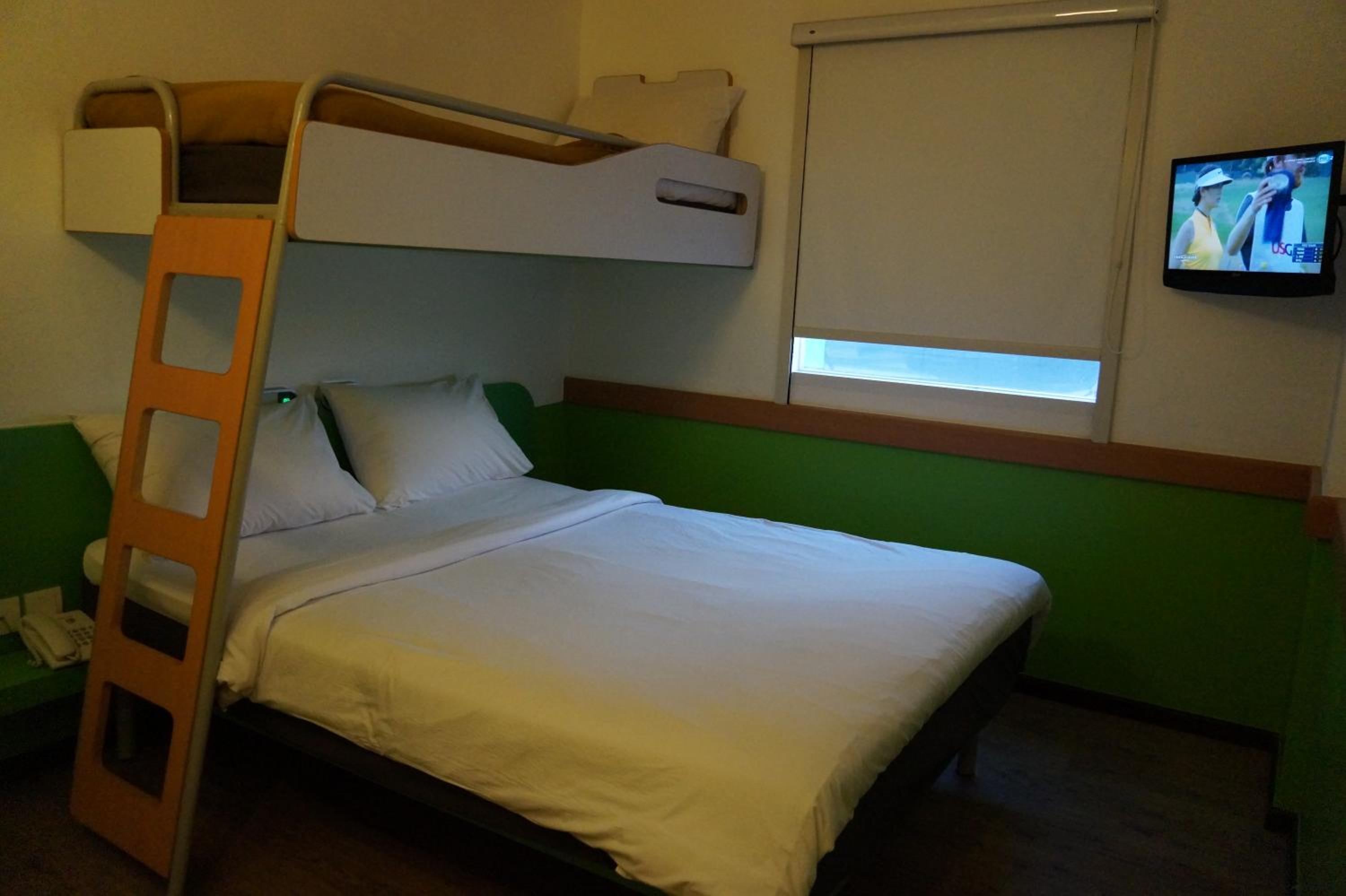 Standard, Bunk Bed, Queen Bed