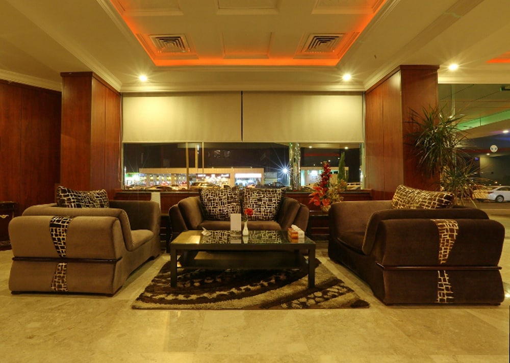 فندق كراون تاور(Crown Tower Hotel) 30/47