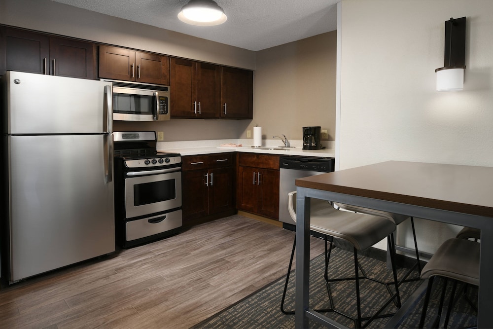 Residence Inn by Marriott Houston Westchase on Westheimer 37/38