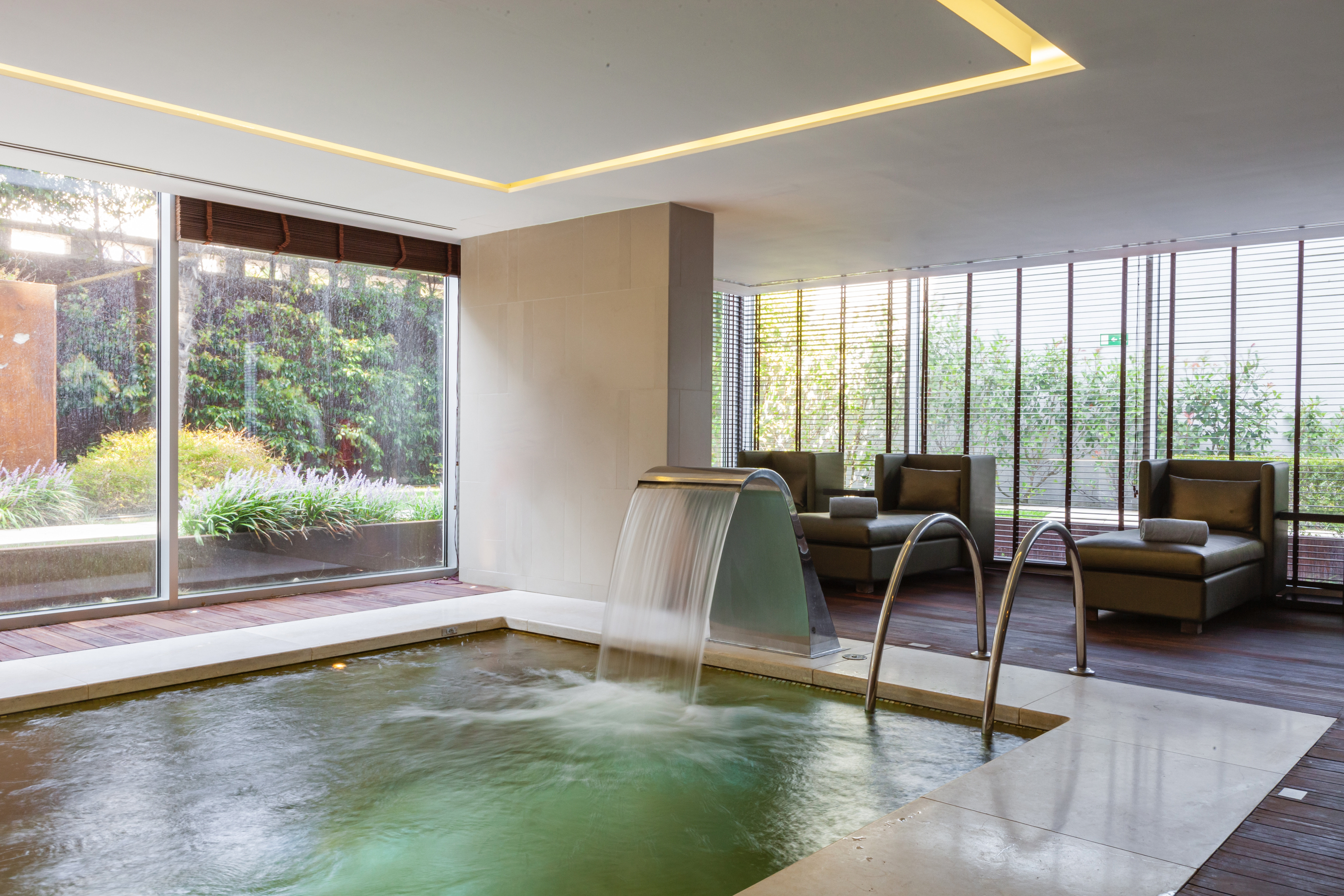 InterContinental Estoril 25/76