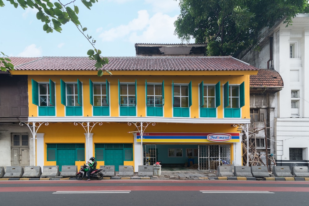 Wonderloft Hostel 4/63