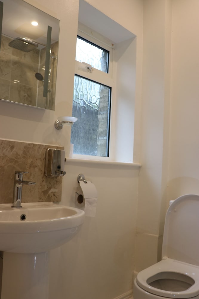Dalesgate Hotel 29/31