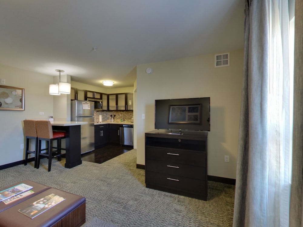 STAYBRIDGE SUITES MADISON FITCHBURG 45/71