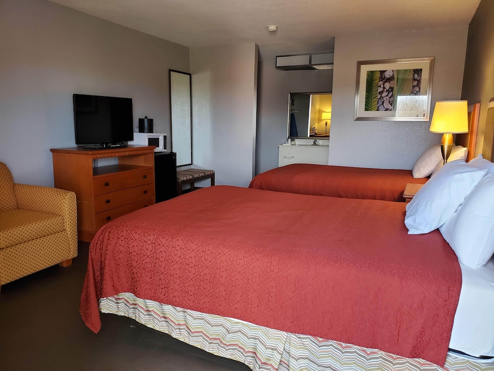 Americas Best Value Inn Wildersville 17/35