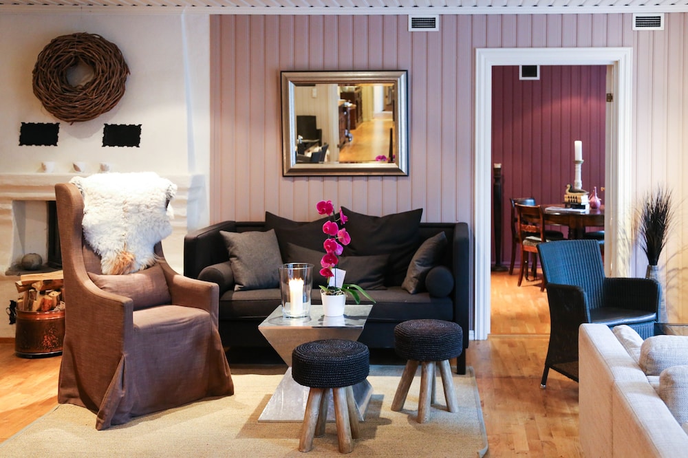 Lampeland Hotell 25/47