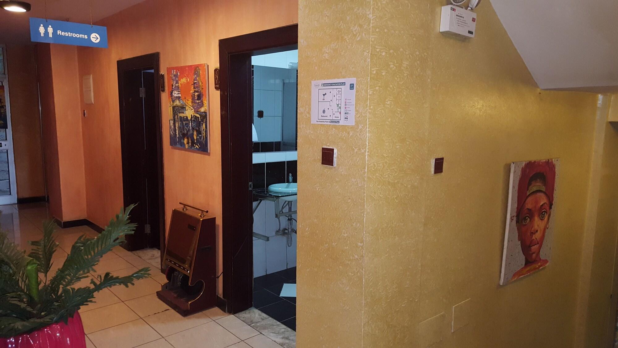 Trinity Hotel 4/43