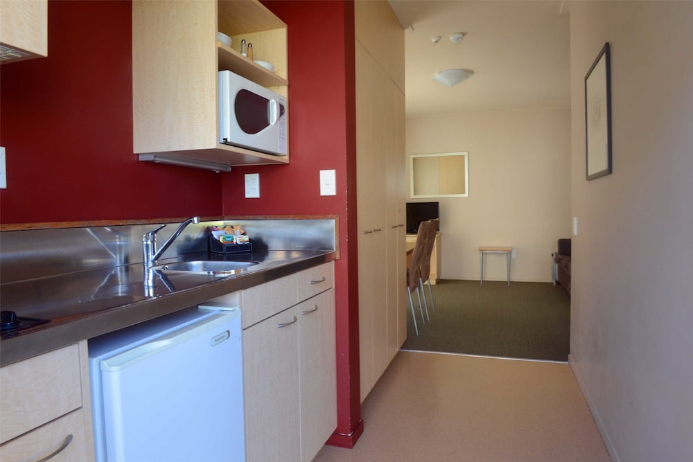 Victoria Court Motor Lodge 26/60