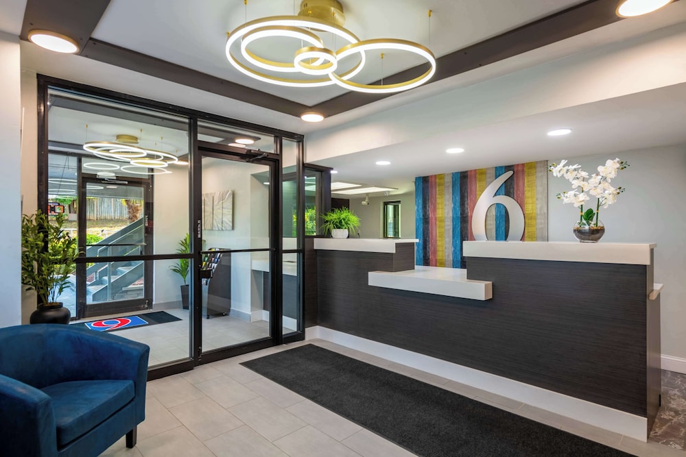 Lobby at Motel6 Charlotte, NC - Coliseum, CHARLOTTE - NC