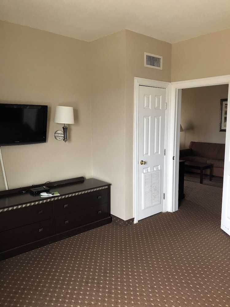 Americas Best Value Inn Suites Gun Barrel City 21/57
