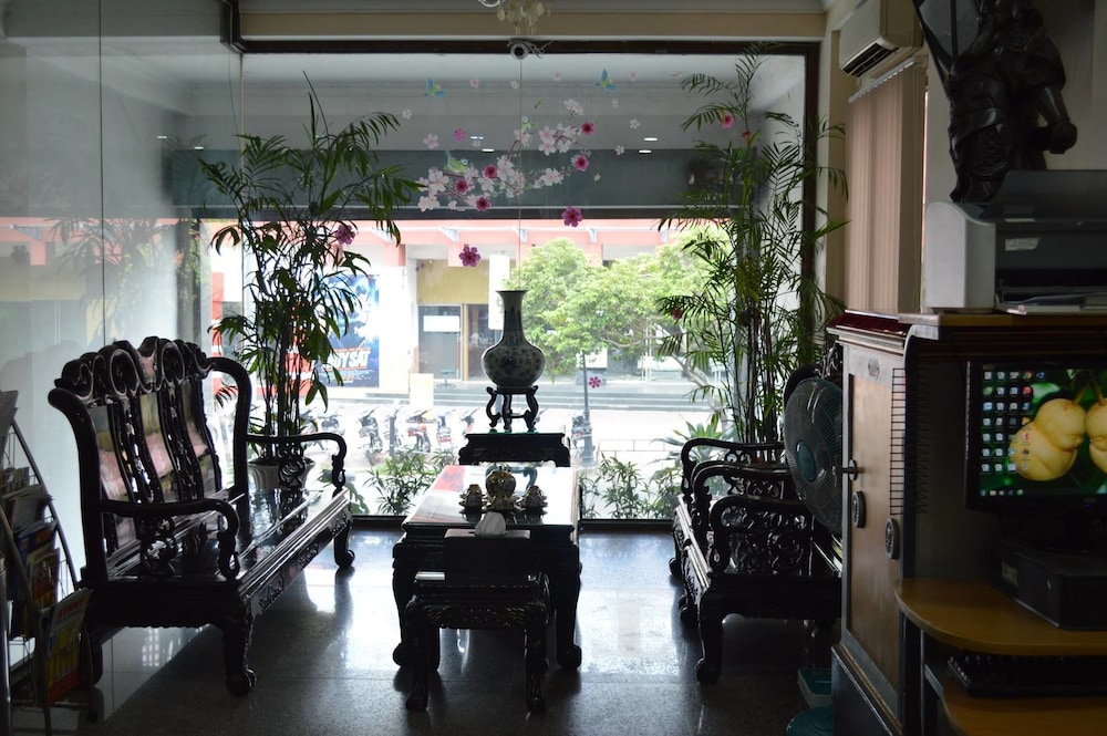 Hanh Phuc Hotel 42/55