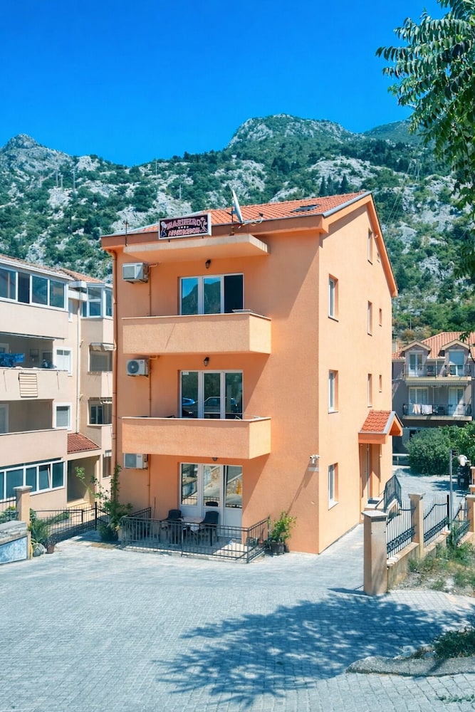 Apartments Marinero 3/71