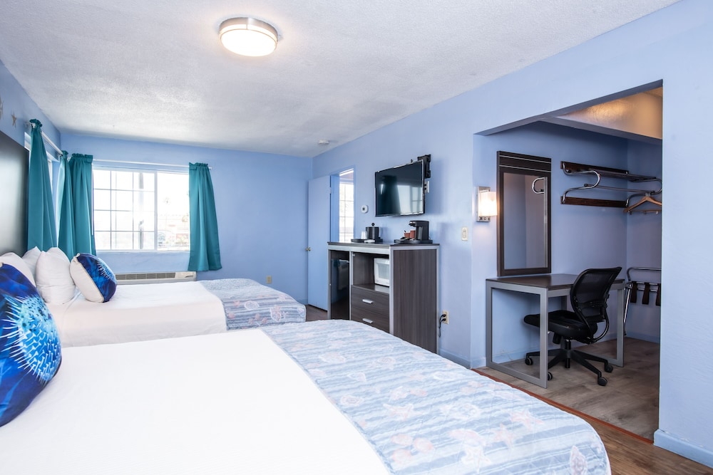 Aqua Breeze Inn 29/55