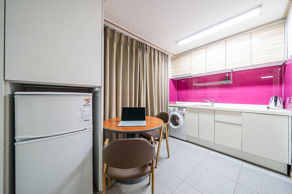 Residence Hotel Line 27/37