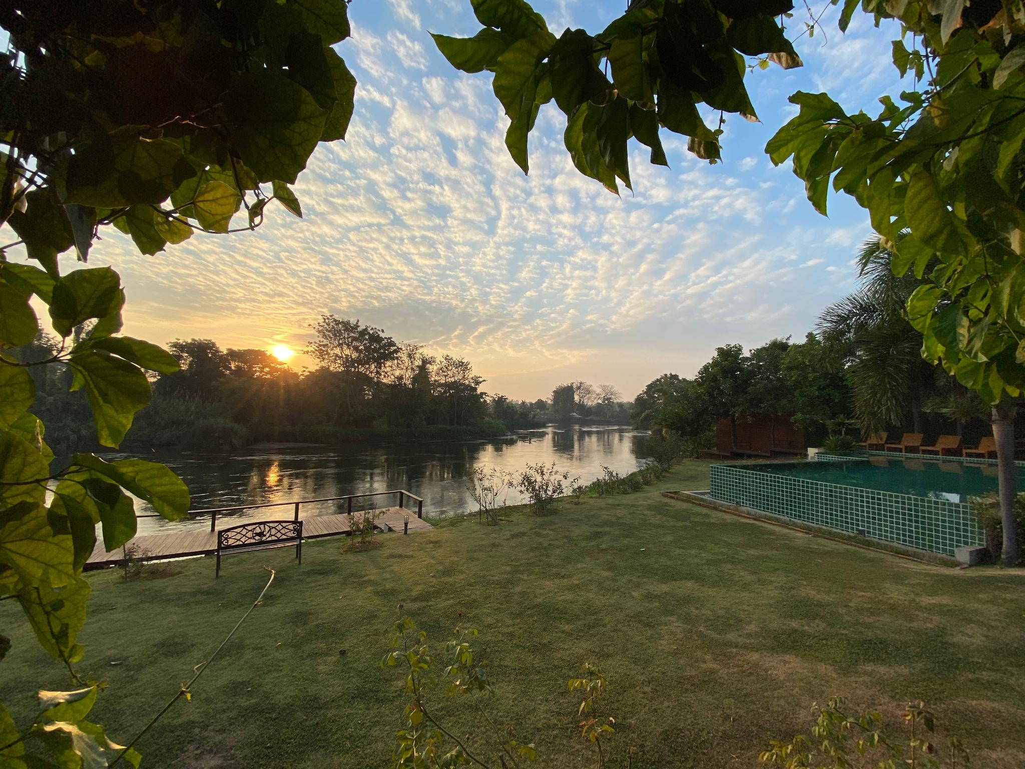 Ruen Maihom Riverside Cottage 39/63