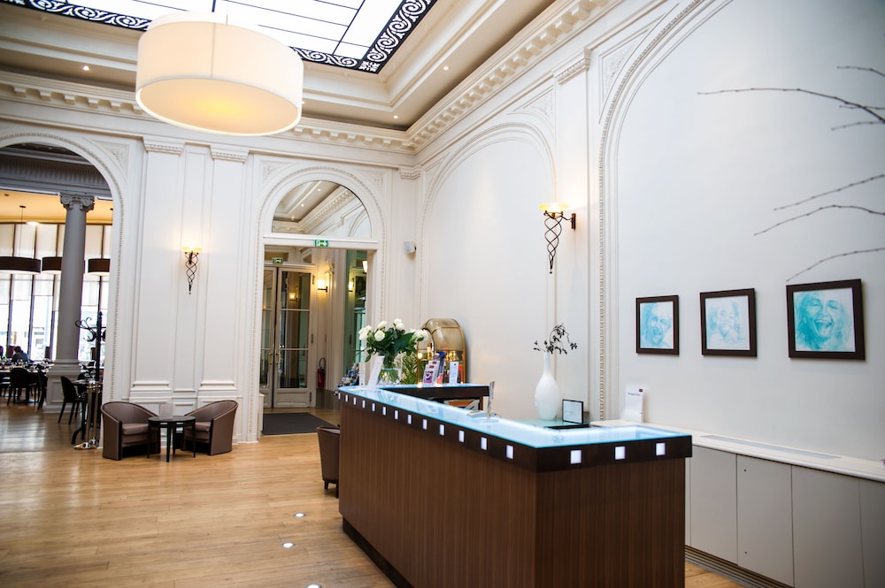 Mercure Lille Roubaix Grand Hotel 56/72