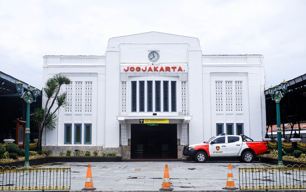 Khas Tugu Hotel Yogyakarta 41/43