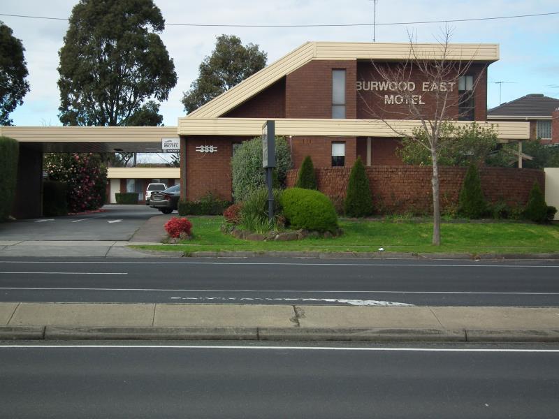 BURWOOD EAST MOTEL 1/16