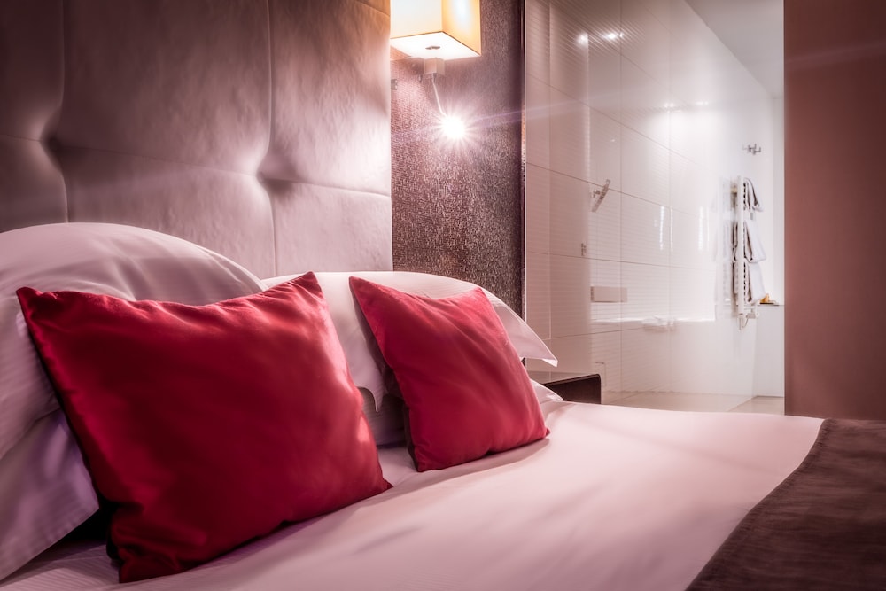 Hotel Opera Marigny 38/62