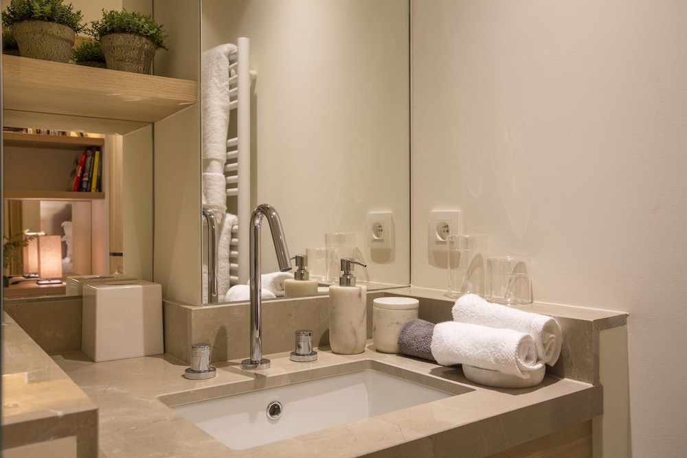 Mougins Luxury Retreats 44/50