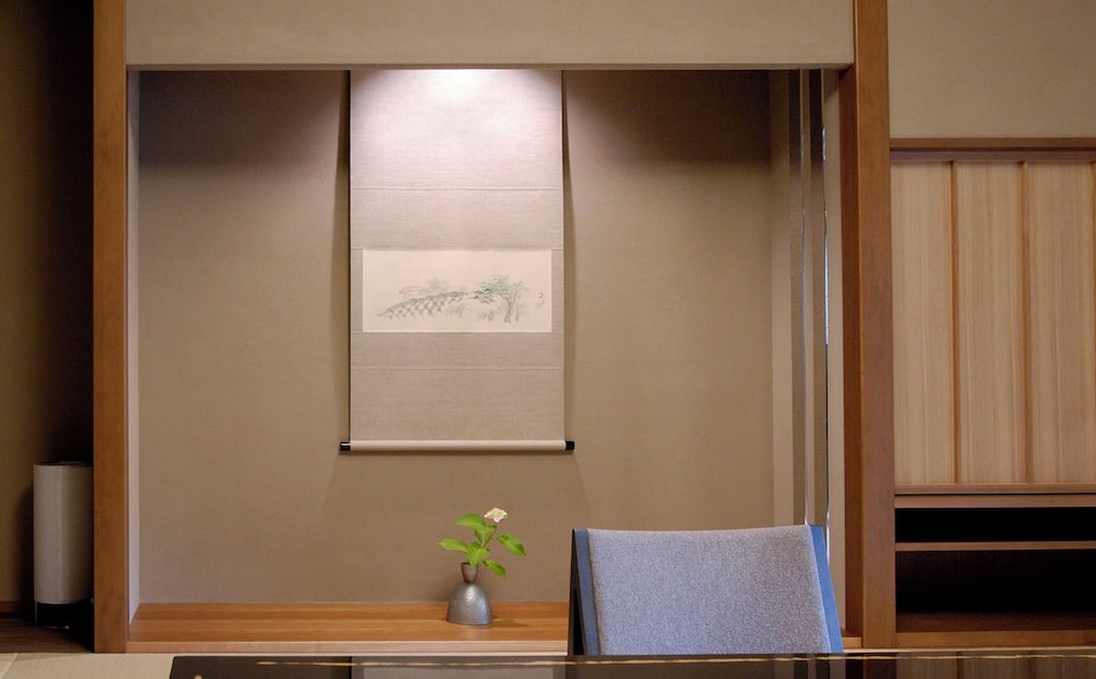 Ryokan Sumiya Kihoan 8/78