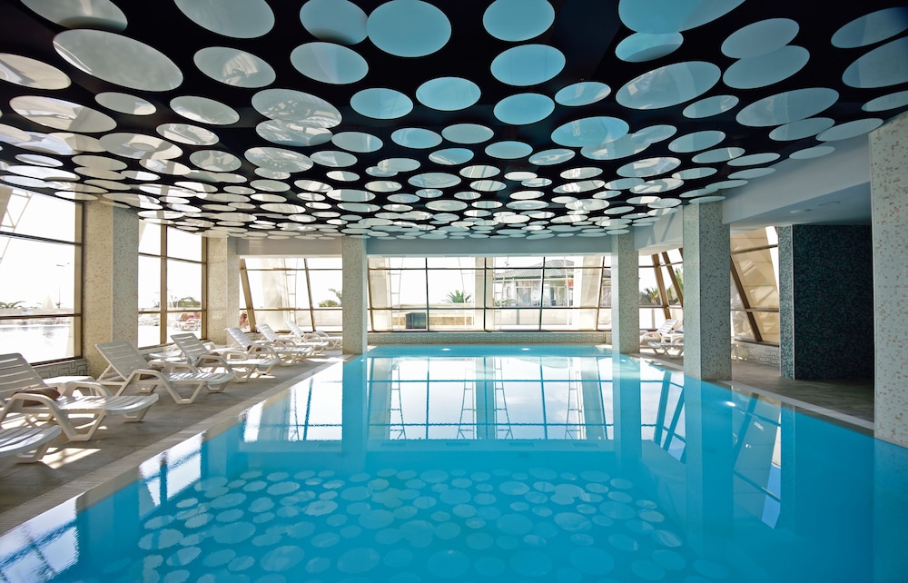 The Grand Gloria Hotel 20/36