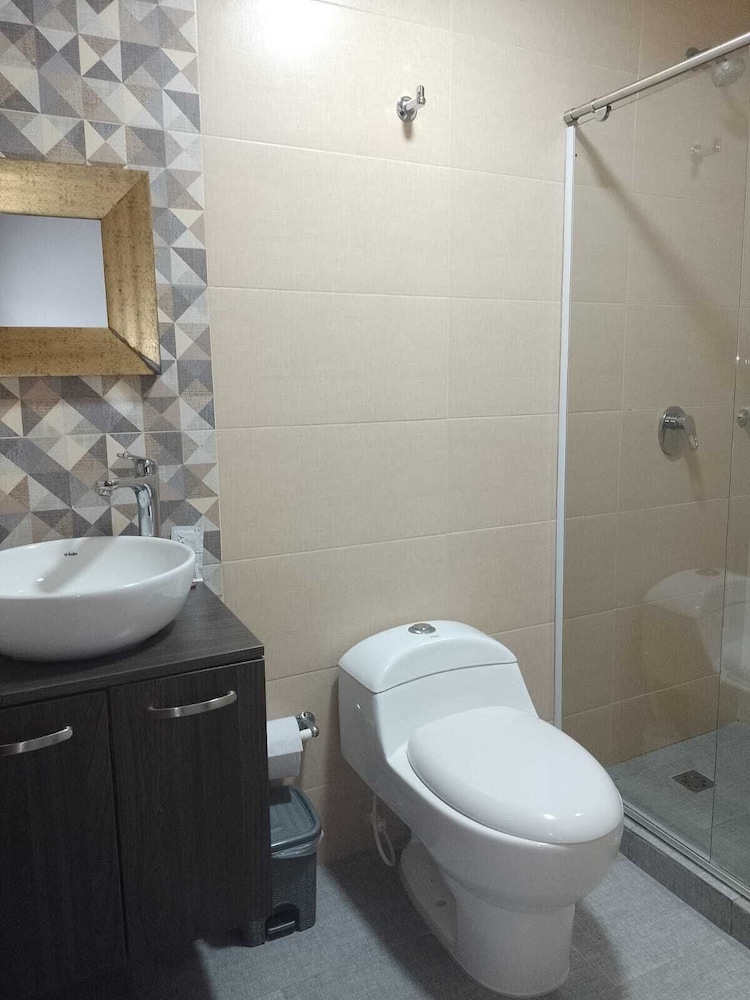Hotel Med 94 Barranquilla 41/43