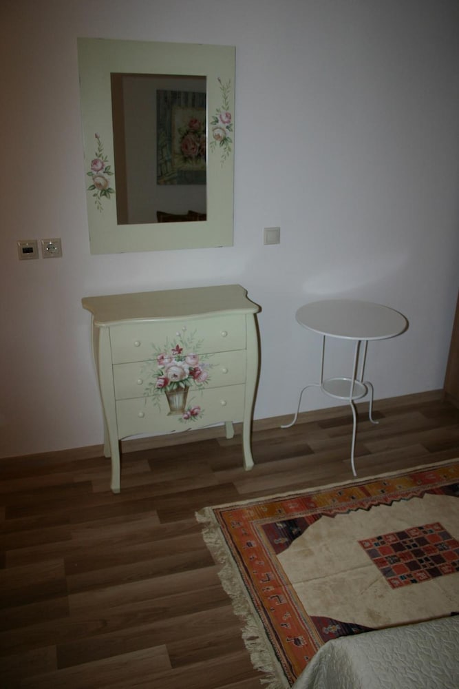 Evdokia Boutique Hotel 47/61