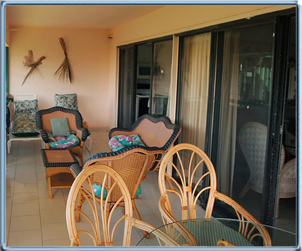 Colony Cove Beach Resort 11/22
