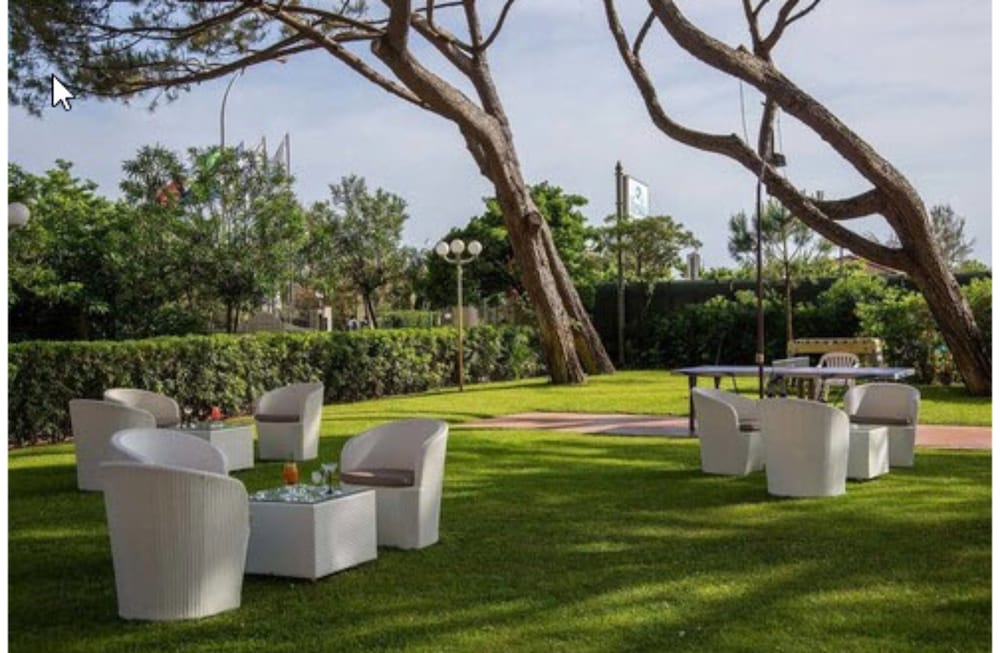 Versilia Palace Hotel 36/44