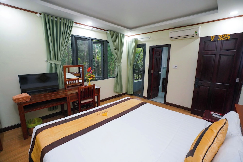 Vela Phu Quoc Resort 18/98