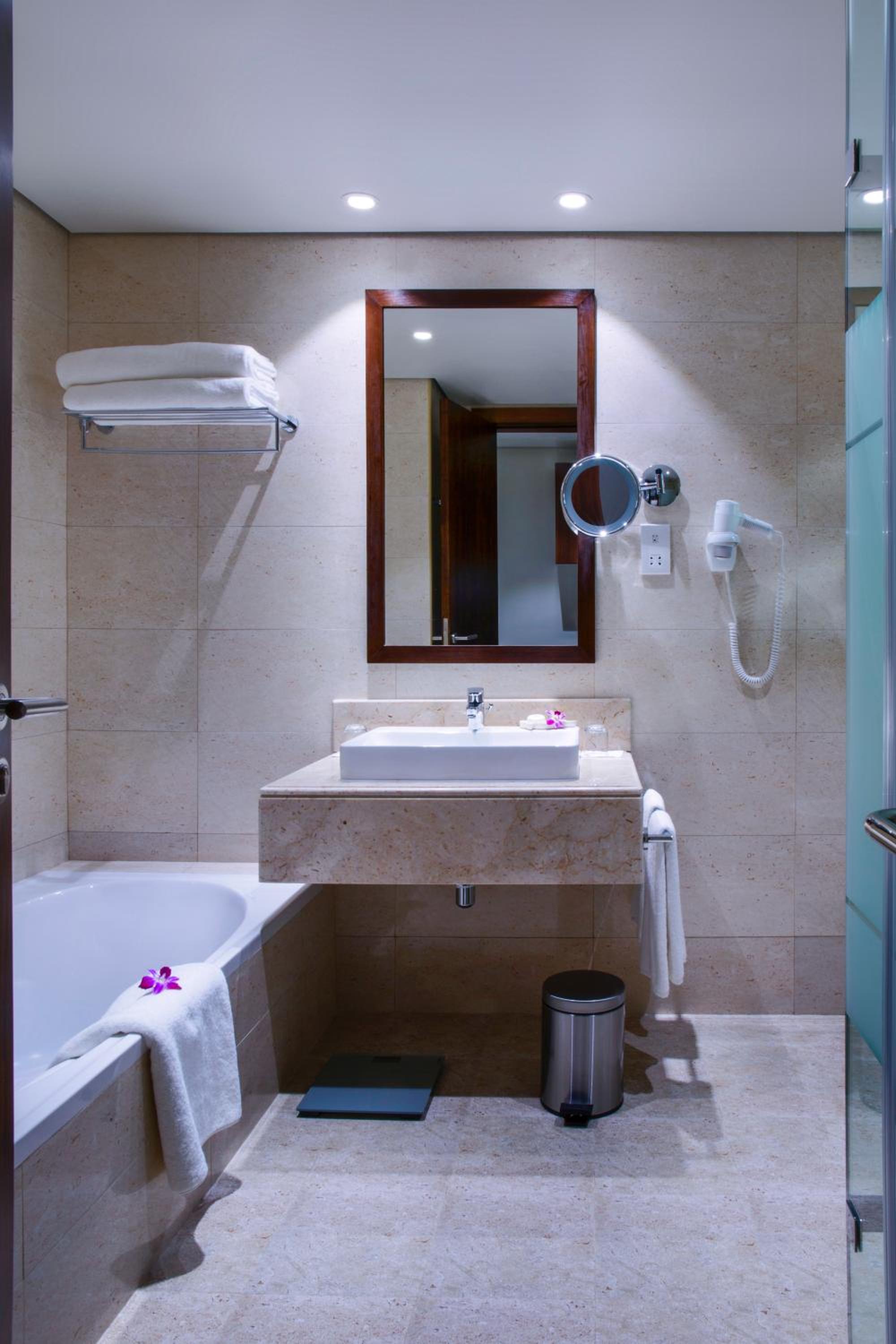 Garden, Chalet, 2 Beds, Beach Side, Terrace, Danat Jebel Dhanna Resort 4/4