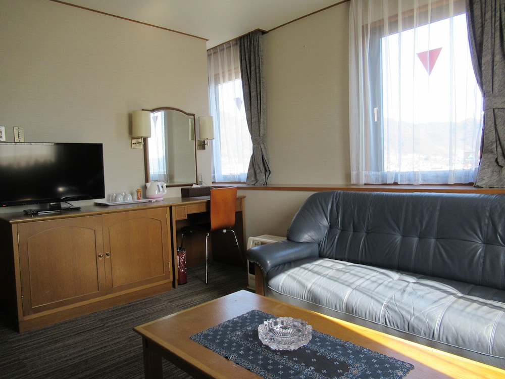 Center Hotel Mihara 16/69